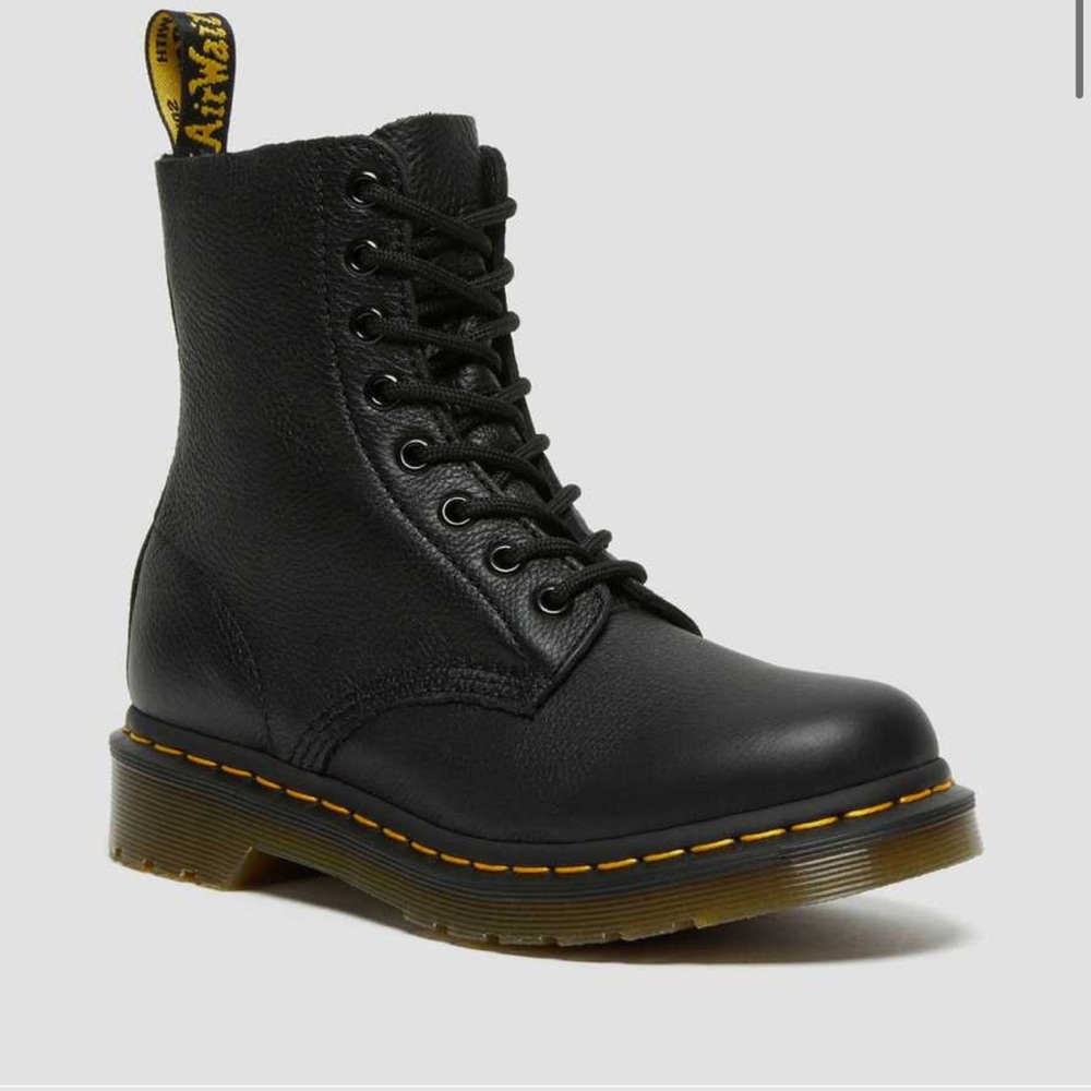 1460 Women’s Pascal Virginia Leather Boots